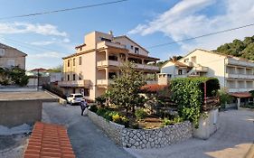 Apartments By The Sea Kampor, Rab - 5037